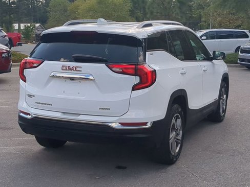 Used 2020 GMC Terrain SLT image 4