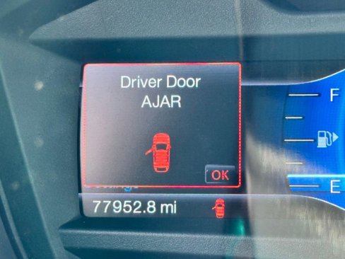 Used 2014 Ford Explorer XLT w/ Equipment Group 201A image 18