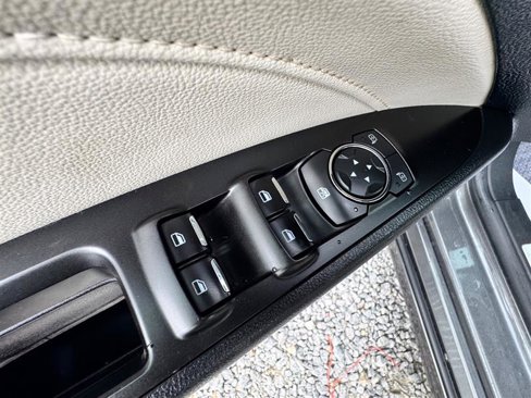 Used 2018 Ford Fusion Titanium image 26