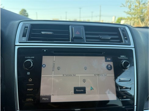 Used 2018 Subaru Outback 2.5i Limited image 18
