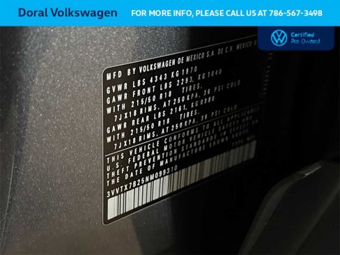 Used 2022 Volkswagen Taos SE w/ Panoramic Sunroof Package image 29