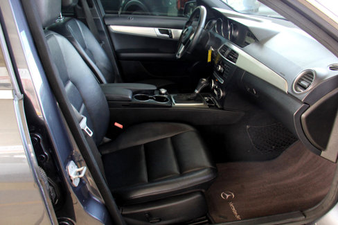 Used 2013 Mercedes-Benz C 250 Sedan image 26