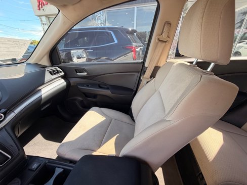 Used 2016 Honda CR-V SE image 18