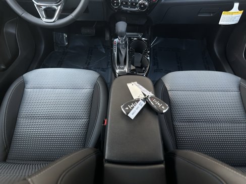 New 2025 Chevrolet Trax LT w/ Driver Confidence Package image 20