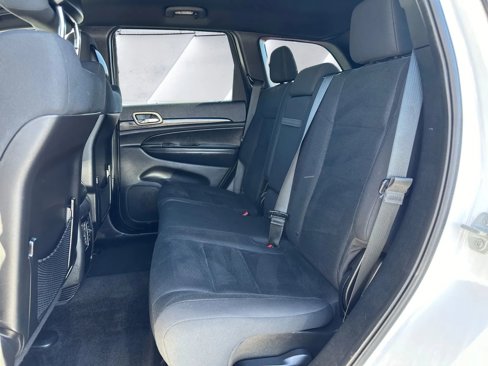 Used 2015 Jeep Grand Cherokee Laredo w/ Quick Order Package 23E image 11