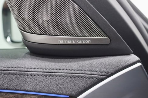 Used 2019 BMW M550i xDrive w/ Premium Package image 28