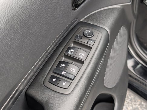Used 2022 Dodge Durango GT image 16
