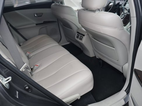 Used 2009 Toyota Venza AWD image 8