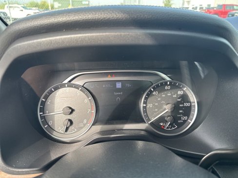 Used 2020 Nissan Titan SL w/ Moonroof Package image 23