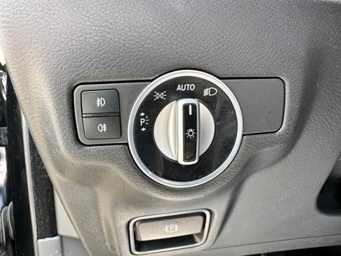 Used 2017 INFINITI QX30 Premium w/ Navigation Package image 16