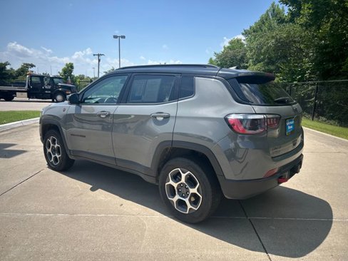 Used 2022 Jeep Compass Trailhawk w/ Trailhawk Convenience Group image 3