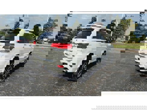 Used 2018 Jeep Grand Cherokee Overland image 46