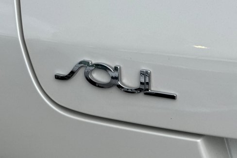 Used 2020 Kia Soul LX image 23