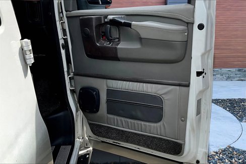 Used 2010 Chevrolet Express 1500 AWD w/ Preferred Equipment Group image 23