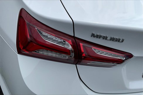 Used 2022 Chevrolet Malibu LT image 30