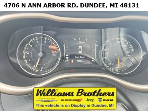 Used 2017 Jeep Cherokee Latitude w/ Cold Weather Group image 16