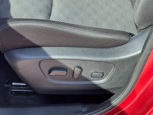 Used 2022 Nissan Rogue Sport SV image 17