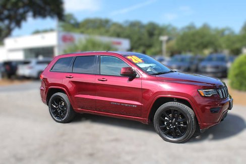 Used 2020 Jeep Grand Cherokee Altitude image 4