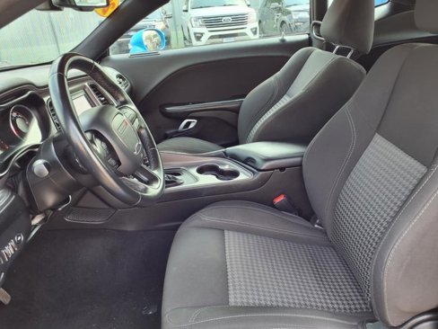 Used 2023 Dodge Challenger SXT image 14