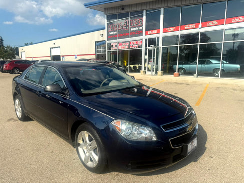 Used 2010 Chevrolet Malibu LS image 3