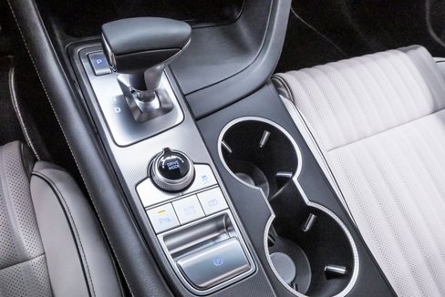 Certified 2025 Genesis G70 2.5T w/ Sport Prestige Package image 18