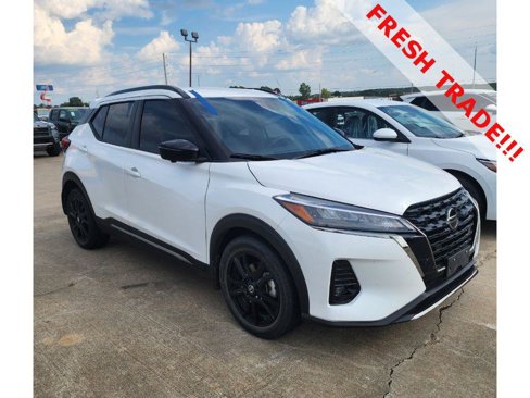 Certified 2021 Nissan Kicks SR w/ SR Premium Package image 2