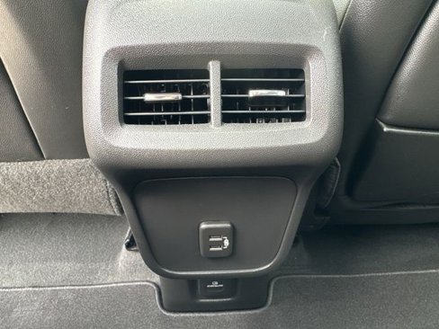 Certified 2022 GMC Terrain SLT w/ Infotainment Package II image 22