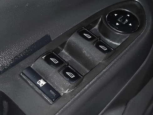 Used 2017 Ford Escape SE w/ SE Sport Appearance Package image 27
