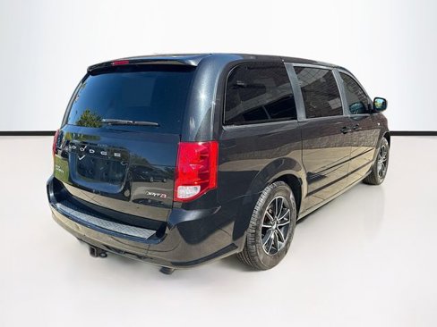 Used 2014 Dodge Grand Caravan SXT image 6