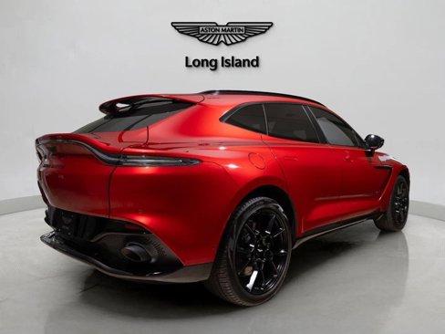 Used 2022 Aston Martin DBX image 4