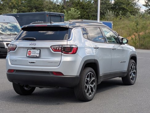 New 2025 Jeep Compass Limited image 5