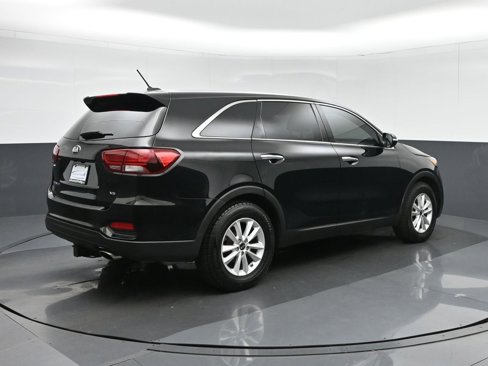 Used 2020 Kia Sorento LX image 7