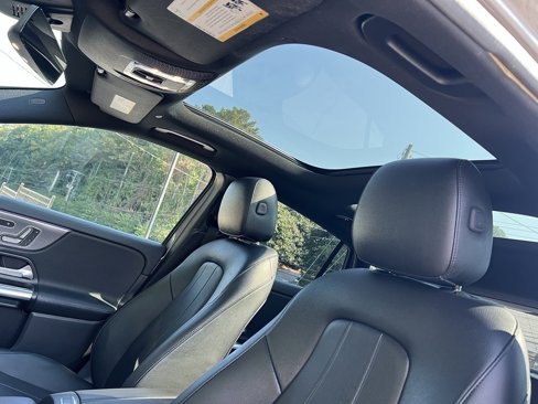 Used 2021 Mercedes-Benz GLA 250 w/ Premium Package image 43