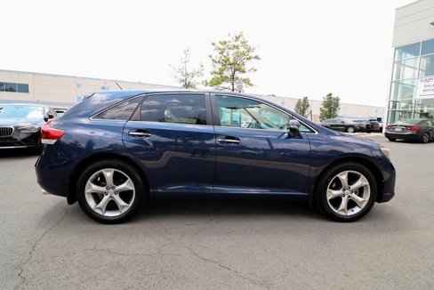 Used 2015 Toyota Venza Limited image 16