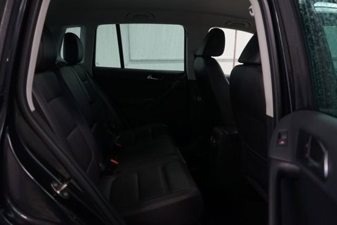 Used 2015 Volkswagen Tiguan SE image 29