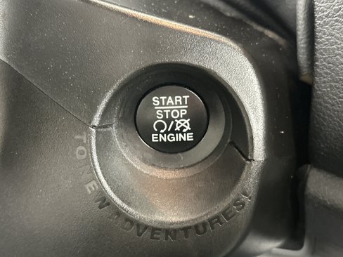 Used 2021 Jeep Renegade Sport image 27