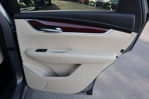 Used 2018 Cadillac XT5 Luxury image 22