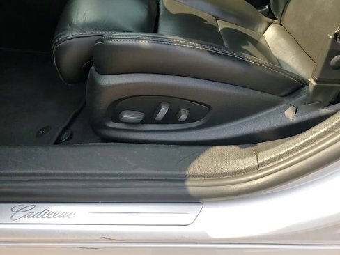 Used 2016 Cadillac XTS Premium image 12
