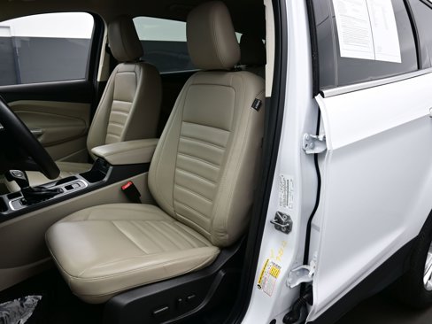 Used 2019 Ford Escape SEL image 12