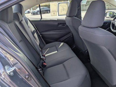 Used 2023 Toyota Corolla LE image 7