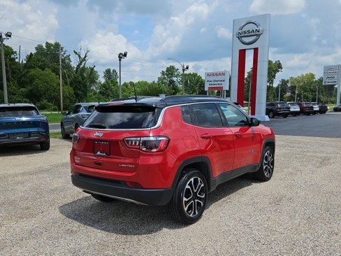 Used 2023 Jeep Compass Limited image 7