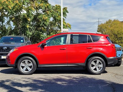 Used 2015 Toyota RAV4 XLE image 9