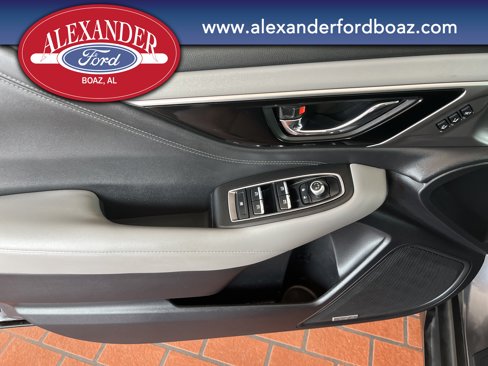 Used 2020 Subaru Outback Limited image 9