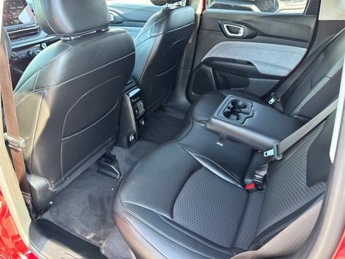 Used 2022 Jeep Compass Latitude image 18