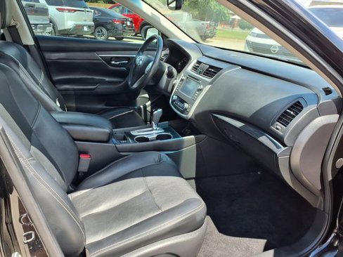 Used 2016 Nissan Altima 2.5 SL w/ 2.5 Technology Package image 19
