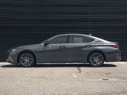 Used 2022 Lexus ES 350 w/ Premium Package image 2