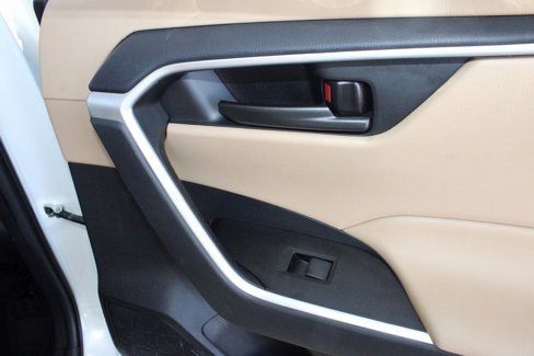Certified 2021 Toyota RAV4 LE image 53