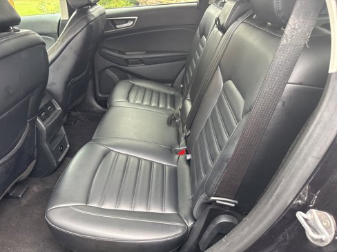 Used 2024 Ford Edge SEL image 6