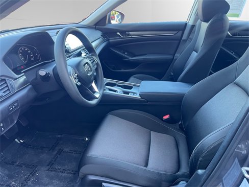Used 2018 Honda Accord LX image 9
