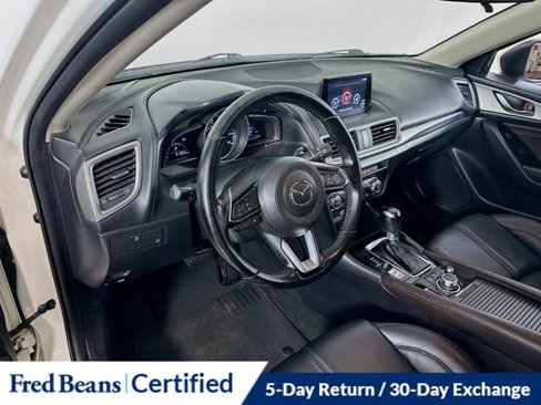 Used 2018 MAZDA MAZDA3 Touring image 18